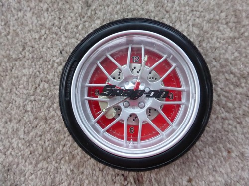 Snap tools clock - tools, racing