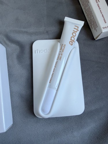 Rhode snap lip case - snap-on,