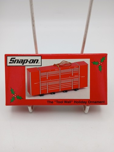 Snap the tool - snap-on, wall"