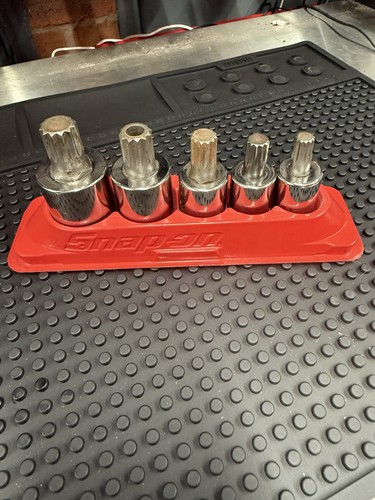 Snap torque spline - on,